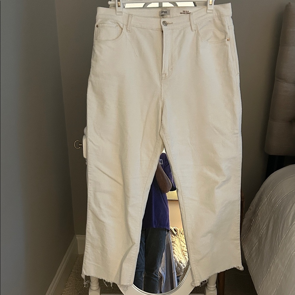 Kensie Cream Women's Jeans